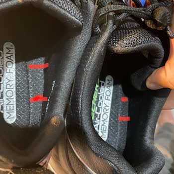 Ayakkabı Dünyası Ve Skechers Mı Asla!