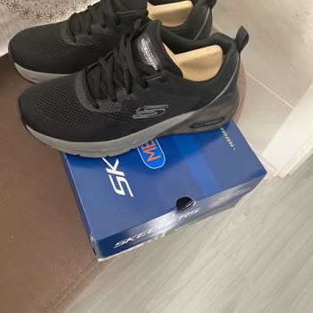 Ayakkabı Dünyası Ve Skechers Mı Asla!
