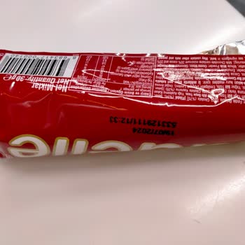 Tadelle A101 Market'ten Aldığım Çikolatada Canlı Kurt Çıktı!