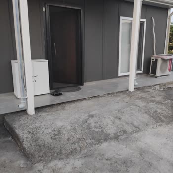 Ballife Prefabrik Firmasından 7 Aydır Tamamlanmayan Ev