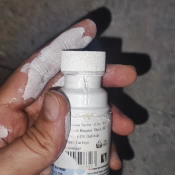 FLO Ayakkabı FLO Kalitesiz Ayakkabı Boyası