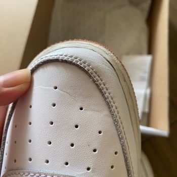 Sneaks Up Sattığı Ürünün Kusurunu Gidermemesi