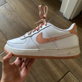 Sneaks Up Sattığı Ürünün Kusurunu Gidermemesi