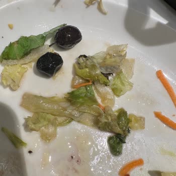 Tavuk Dünyası Kurtköy Viaport AVM Kötüydü