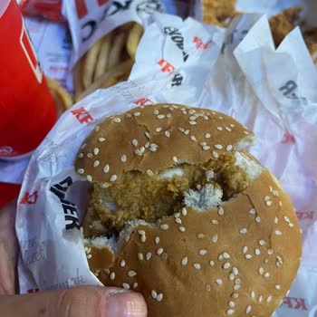 KFC Yemek Görsellerine Shop Yapmayı Bırak