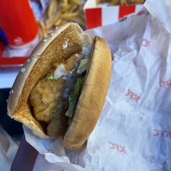 KFC Yemek Görsellerine Shop Yapmayı Bırak