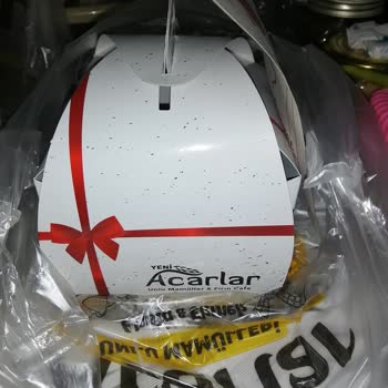 Acarlar Unlu Mamüller Çalışanın Müşteriye Karşı Davranışı