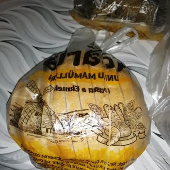 Acarlar Unlu Mamüller Çalışanın Müşteriye Karşı Davranışı