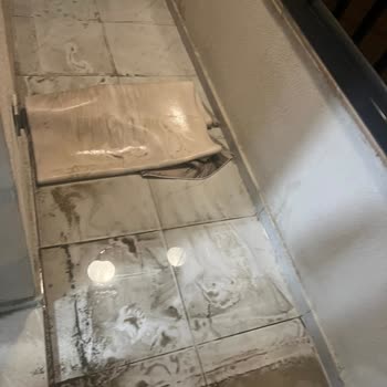 TOKİ Gider Sorunu Balkon Taştı