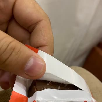Torku Minika Yapışkan Sızması
