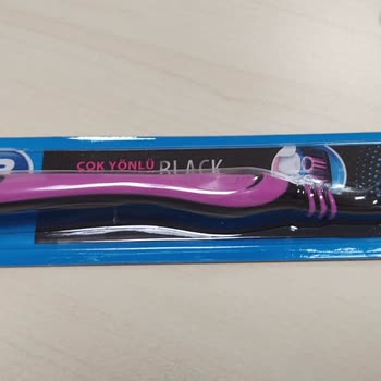 Oral - B Markasına Yakışmayan Kötü Diş Fırçası...
