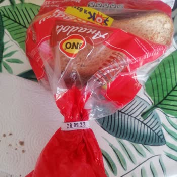 Şok Marketler'in Tarihi Geçmiş Ekmek Satması