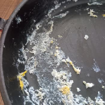 Lava DemirDöküm Tavalar Yapışıyor Yardımcı Olur Musunuz