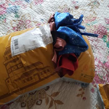 PTT Kargo Dan Gelen Açılmış Paket.