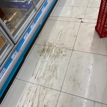 A101 Mağaza Hijyen Sorunu