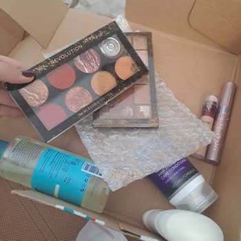 Watsons Gelen Kargo Da Kırık İki Ürün