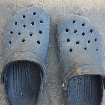 Birkaç Ayda Deforme Olan Crocs Terlik
