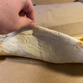 Yemeksepeti'nde Pide Siparişimde Pişmemiş Hamur Ve Kemik Bulunması