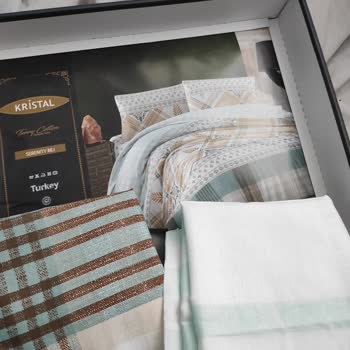 Taç Yastık Kılıfları Yanlış Ve Ayrı Ayrı