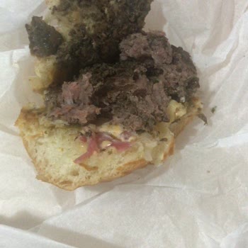 Banko Burger Pişmemiş Şekilde Gelen Hamburger