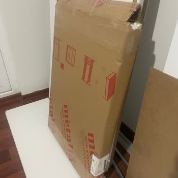 Vivense Yanlış Siparişler Ve Eksik Çıkan Malzeme Kutuları