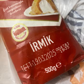 Filiz Makarna İrmiğin İçinde Böcek Ve Kurt Bulunması