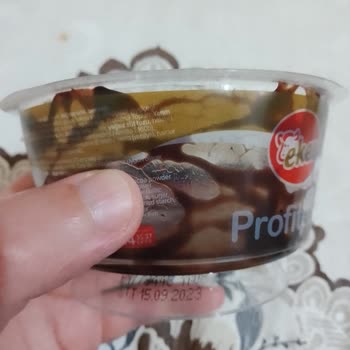 Migros, Son Kullanım Tarihi 2 Hafta Geçmiş Tatlı Satıyor