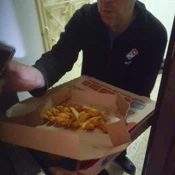 Domino's Pizza Siparişimdeki Hatalı İşlem Ve Yanlış Ürün