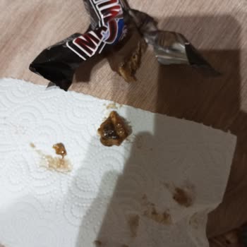 Eti Gıda Maxımus Ürününde Çıkan Sert Ürün