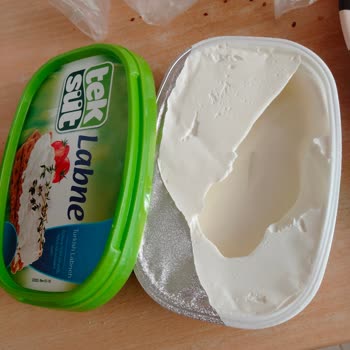Teksüt Labne Peynir Kutular Yarısı Boş