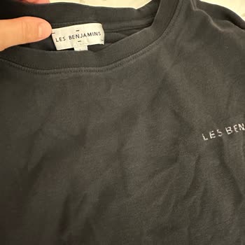 Les Benjamins T-shirt Renk Solma Yazı Aşınması