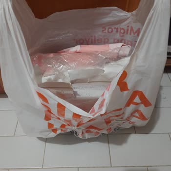 Migros Ambalajı Yırtık, Açılmış, İçine Sokulmuş Nevresim Takımı
