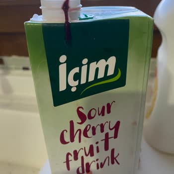 İçim Meyve Suyu İçinden Çıkan Belirsiz Cisim