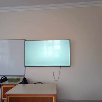 Dijitsu Televizyon Ekranının Beyaz Olması