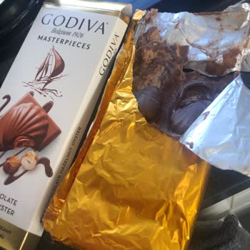Migros Godiva Çikolata Bozuk Çıktı