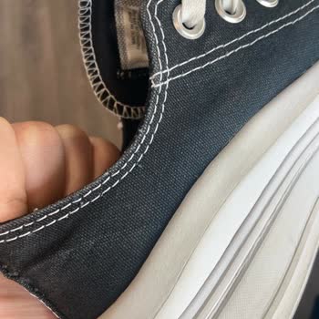 Converse Ayakkabı Renk Solması Şikayeti