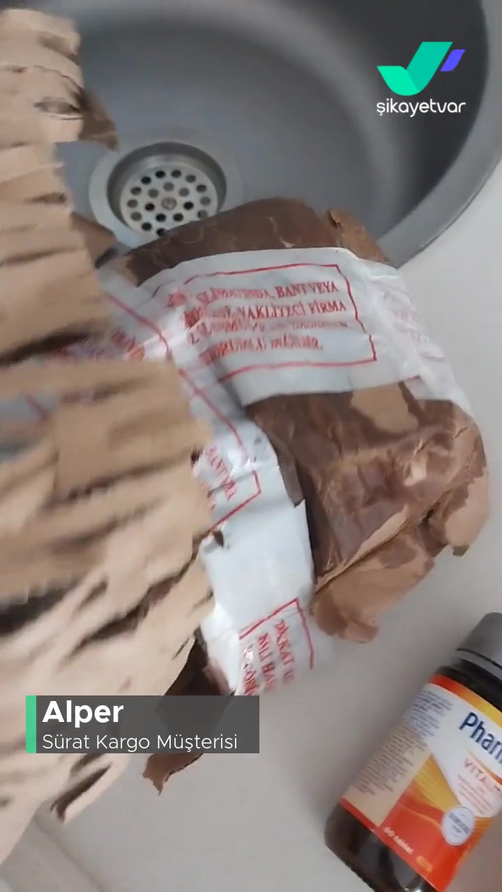 Sürat Kargo Pazarama Hasarlı Kutu Teslimatı! videonun kapak resmi