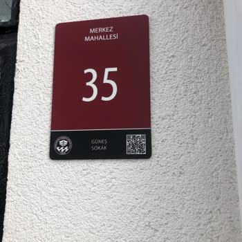 Araklı Belediyesi Yeni Yapılan Binaların Etrafını Yapmıyor