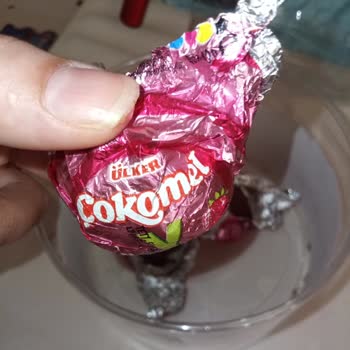 Ülker Çokomel Çilekli Üründe Kurt Çıktı