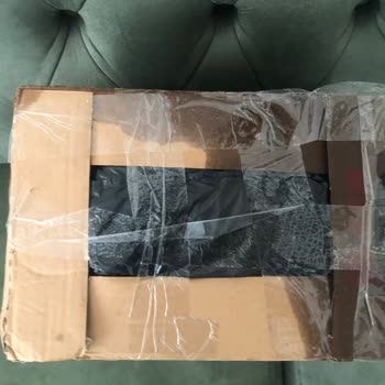 PTT Kargo Kargom Yağlı Islanmış Pakette Geldi