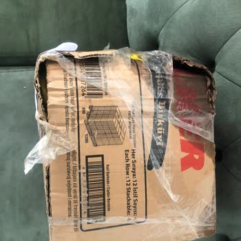 PTT Kargo Kargom Yağlı Islanmış Pakette Geldi