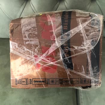 PTT Kargo Kargom Yağlı Islanmış Pakette Geldi