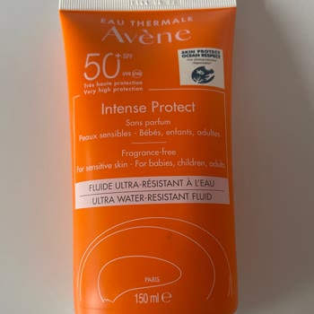 Avene Intense Protect Güneş Kremi Sivilceler Çıkarttı.