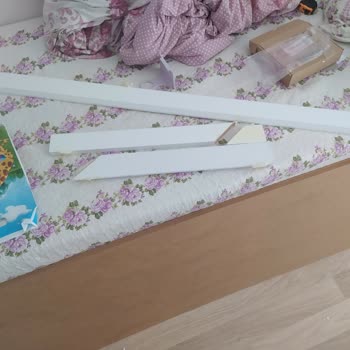 Rabi Mobilya Kırık Parça İle Gelen 6 Kapaklı Beyaz Dolap