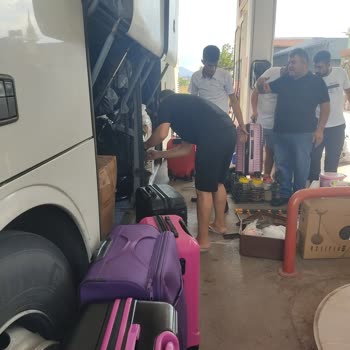 Güney Akdeniz Seyahat Usulsüz Eşya İle Otobüsü Doldurmak