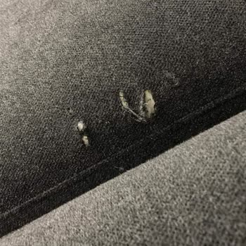 Vivense Döşemelik Kumaş Yerine Gömlek Kumaşı Kullanılmış