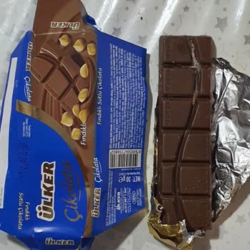 Ülker Fındıklı Ve Kurtlu Çikolata