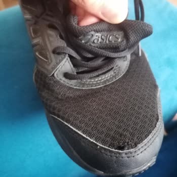 ASICS Dayanıksız Ürün Kalitesiz Ürün Yırtılma Deforme