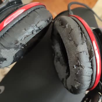 Gamepower Mei Kulaklık Pedinin Soyulması