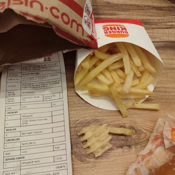 Burger King Aydınlıkevler Şubesi
